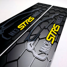 Load image into Gallery viewer, Custom Show Plate
