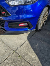 Load image into Gallery viewer, Ford Focus MK3.5 ST Fog Trim
